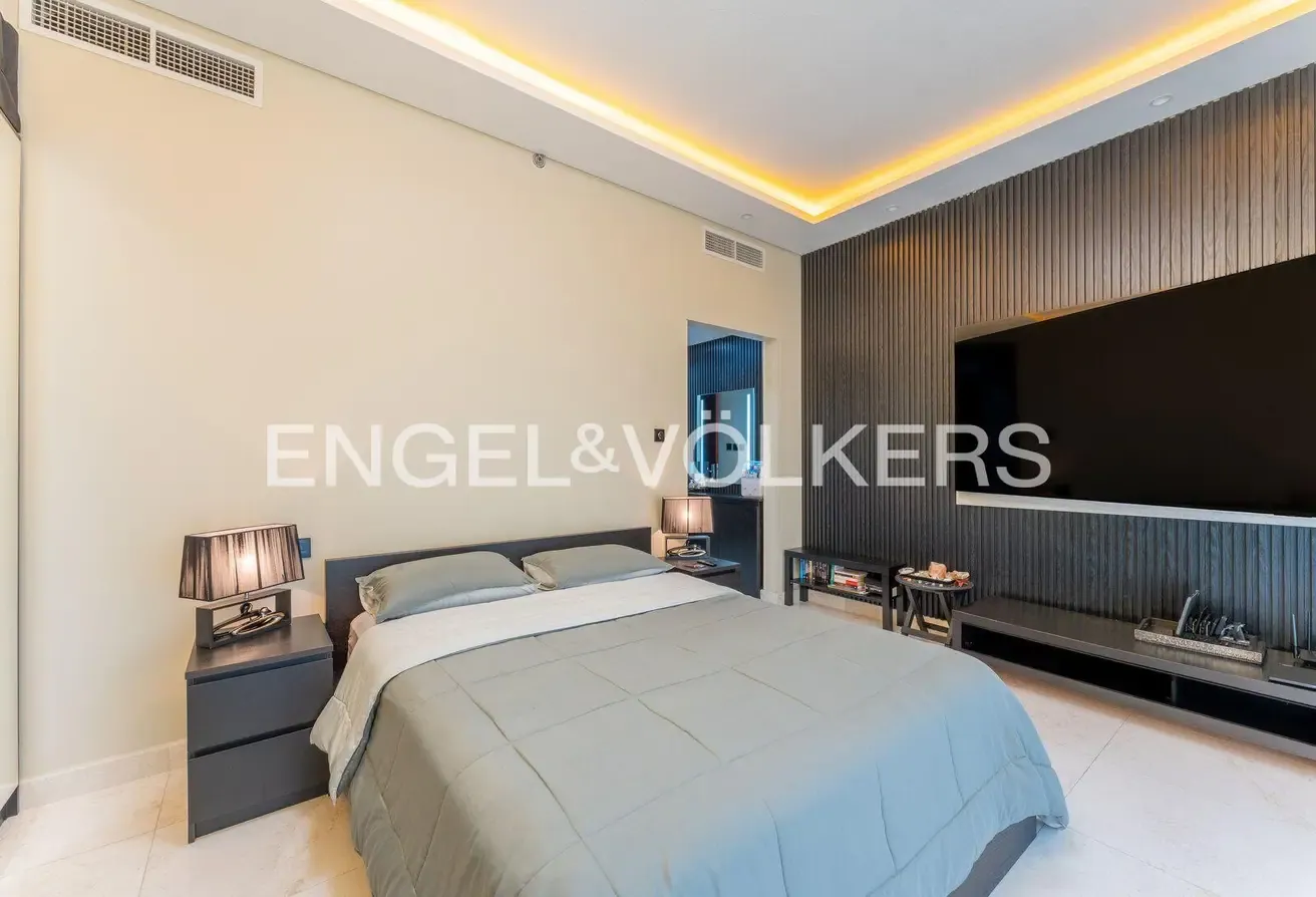 Upgraded | Large Layout | Furnished