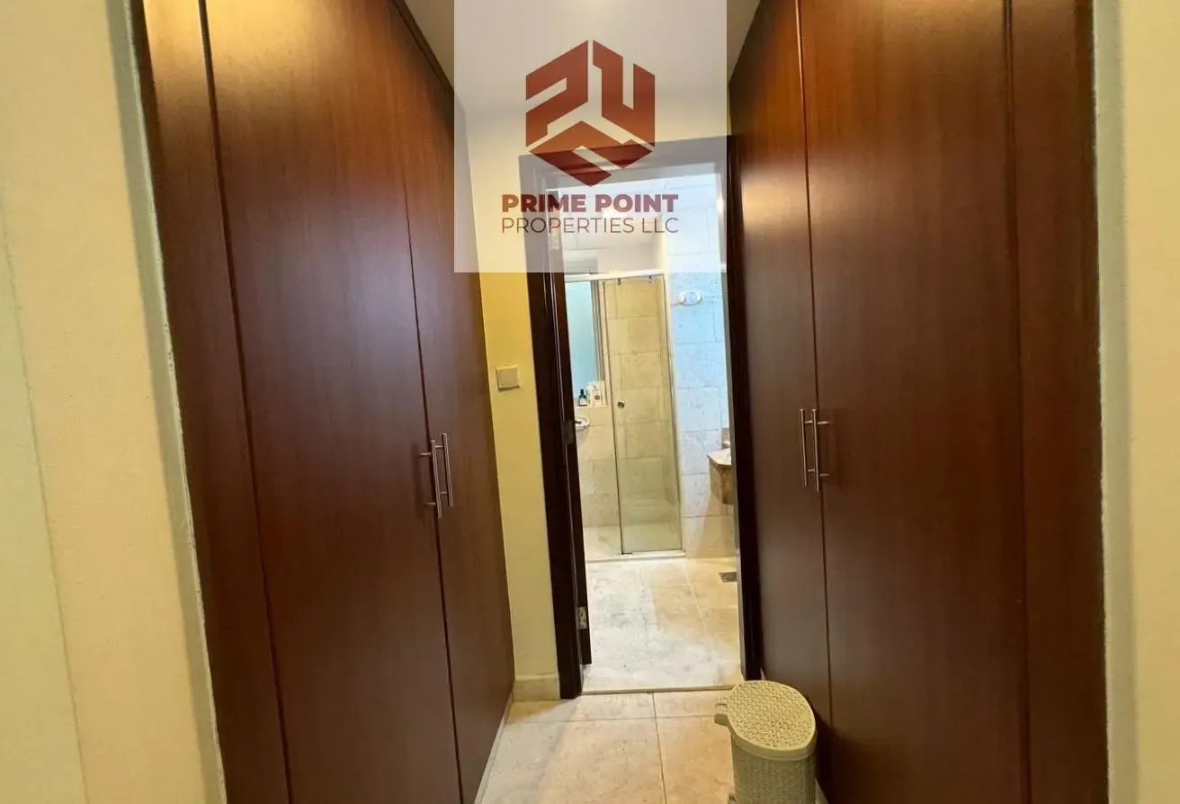 Spacious 1BR | Closed Kitchen | Rented Unit