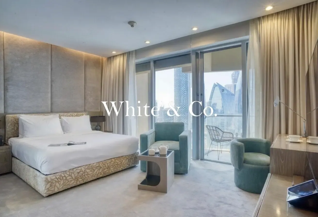 Perfect Location | Upgraded | Luxury Unit