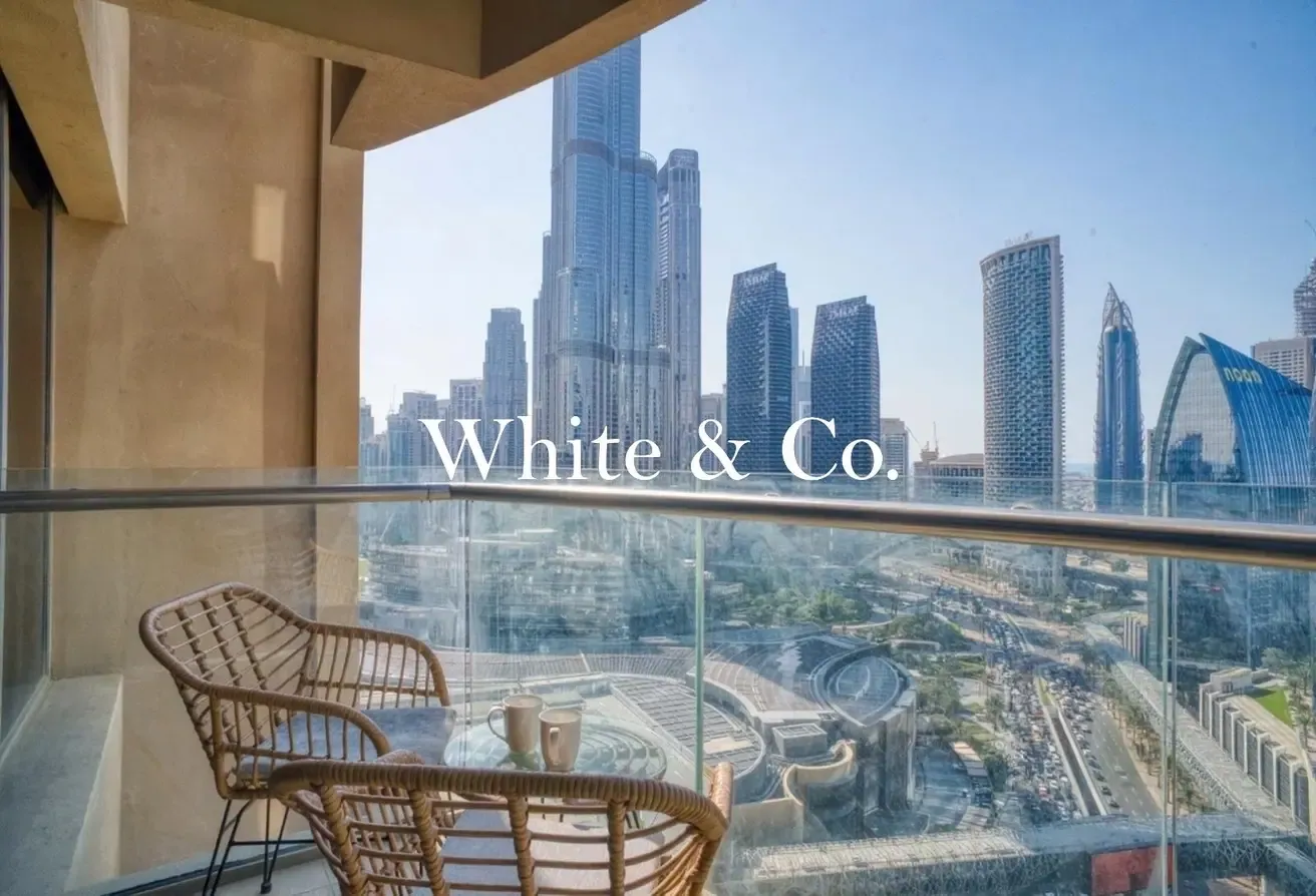 Perfect Location | Upgraded | Luxury Unit