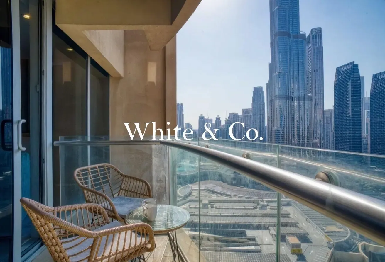 Perfect Location | Upgraded | Luxury Unit