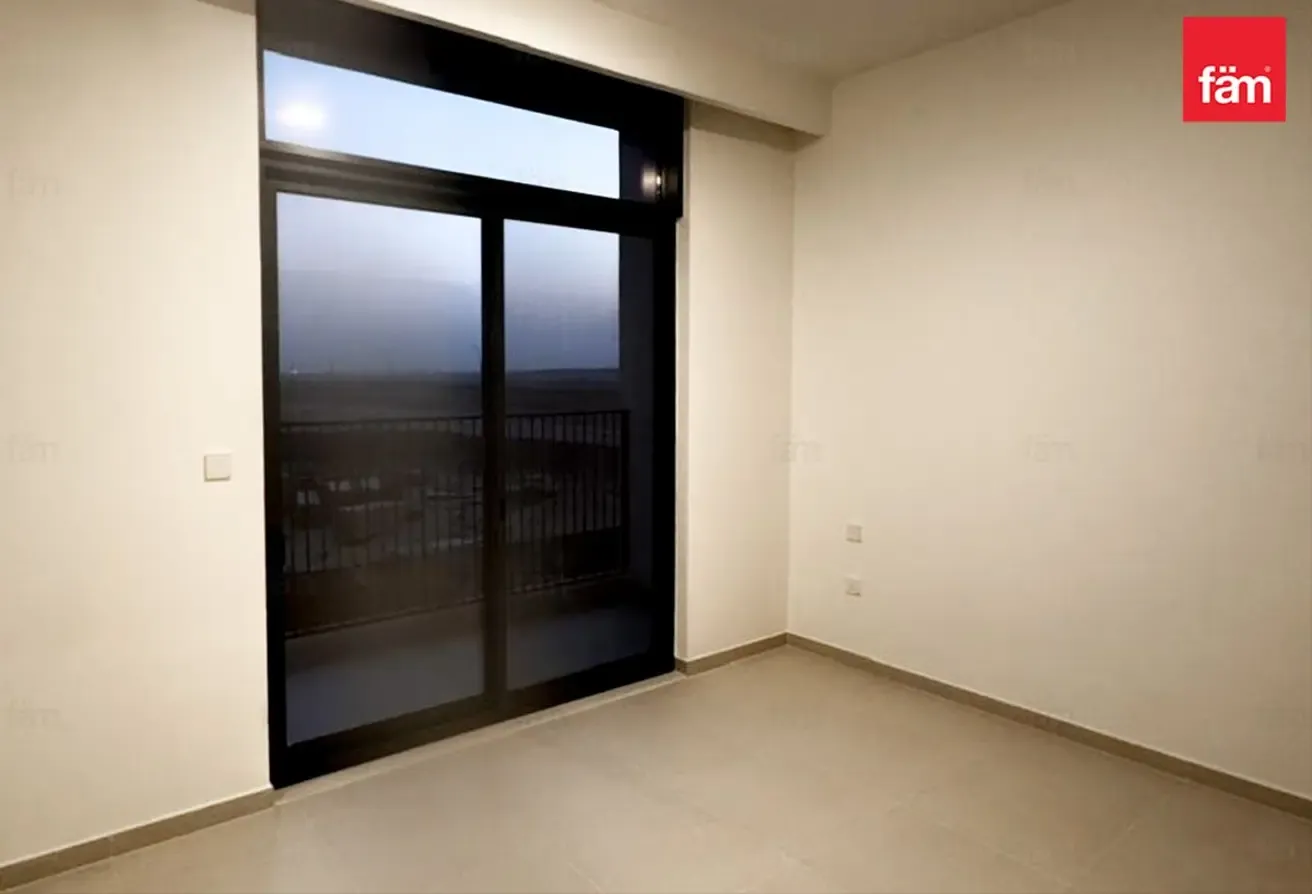 Single Row | End Unit | Open View