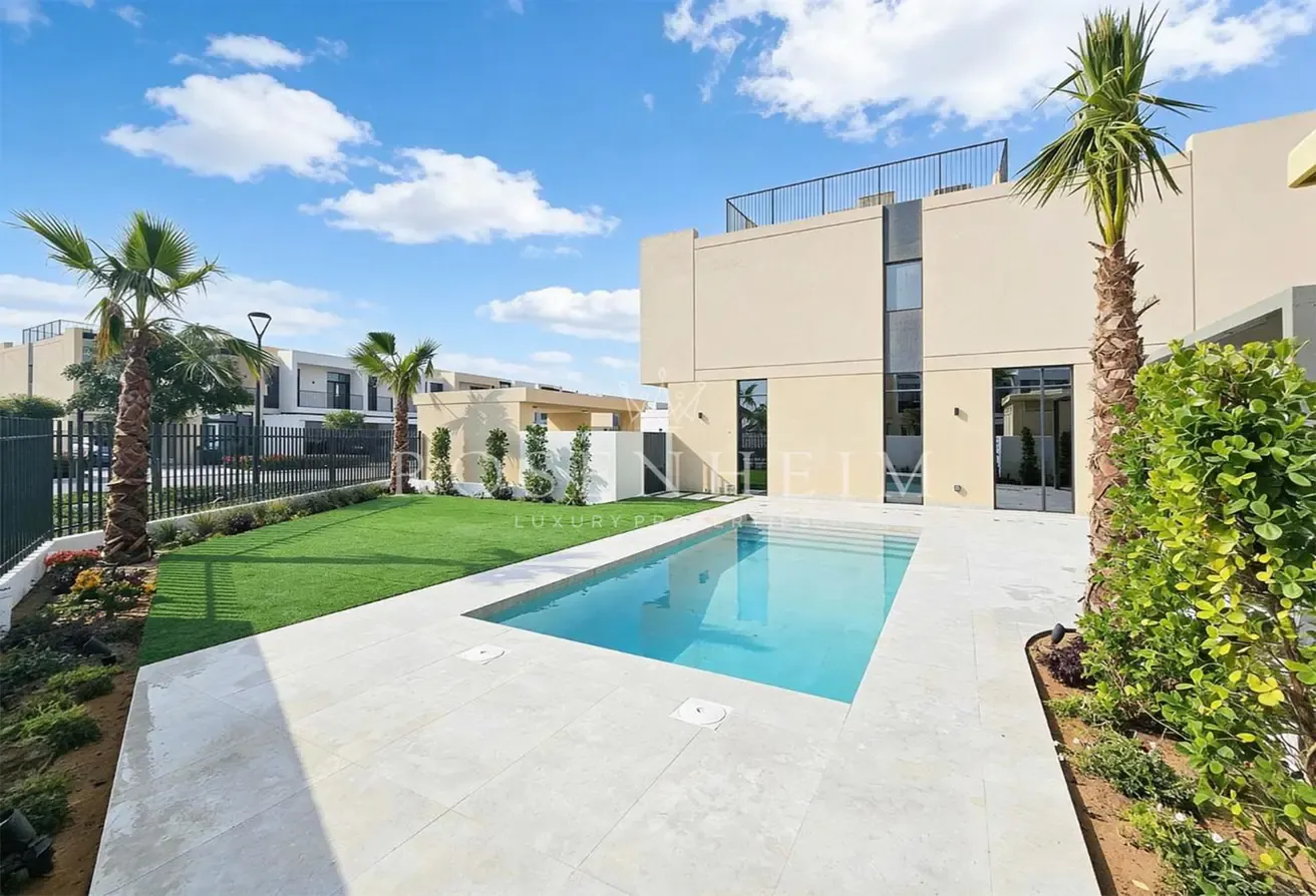 Corner Unit  | Private Pool | Big Plot | Motivated