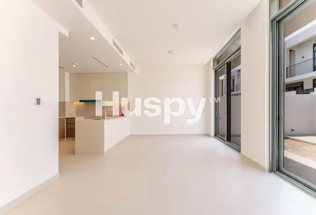 Near Amenities | Landscaped | Vacant On transfer