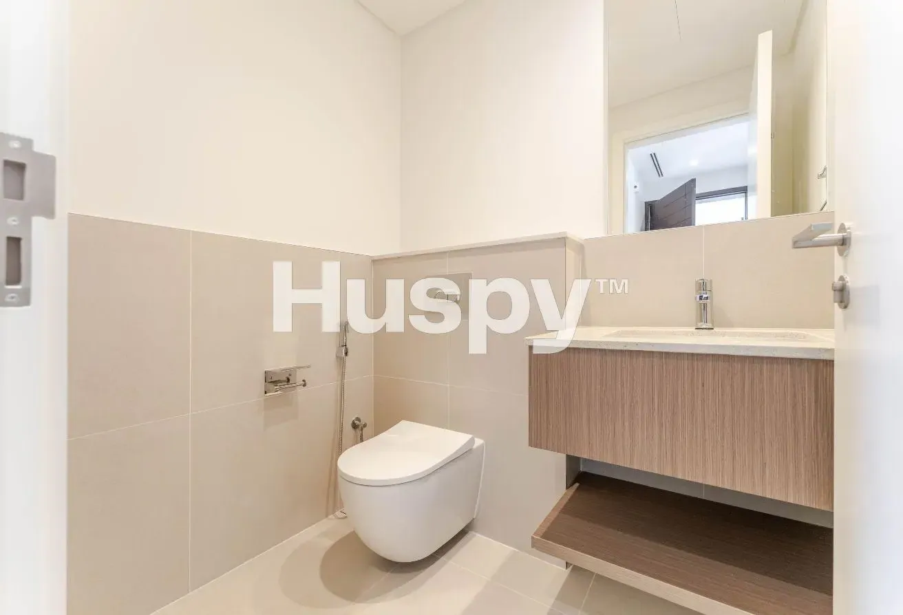 Near Amenities | Landscaped | Vacant On transfer