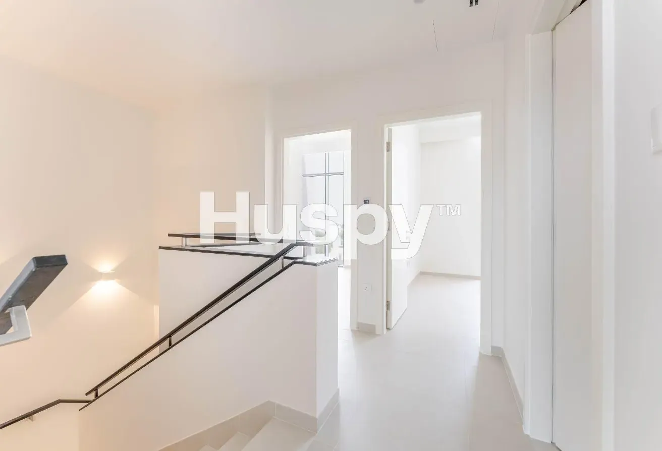 Near Amenities | Landscaped | Vacant On transfer