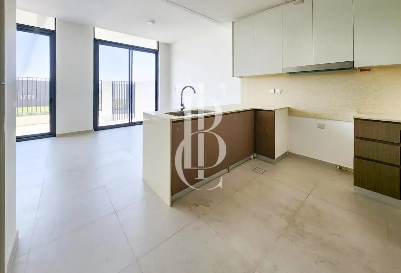 Investor Deal | Single Row | Spacious Layout