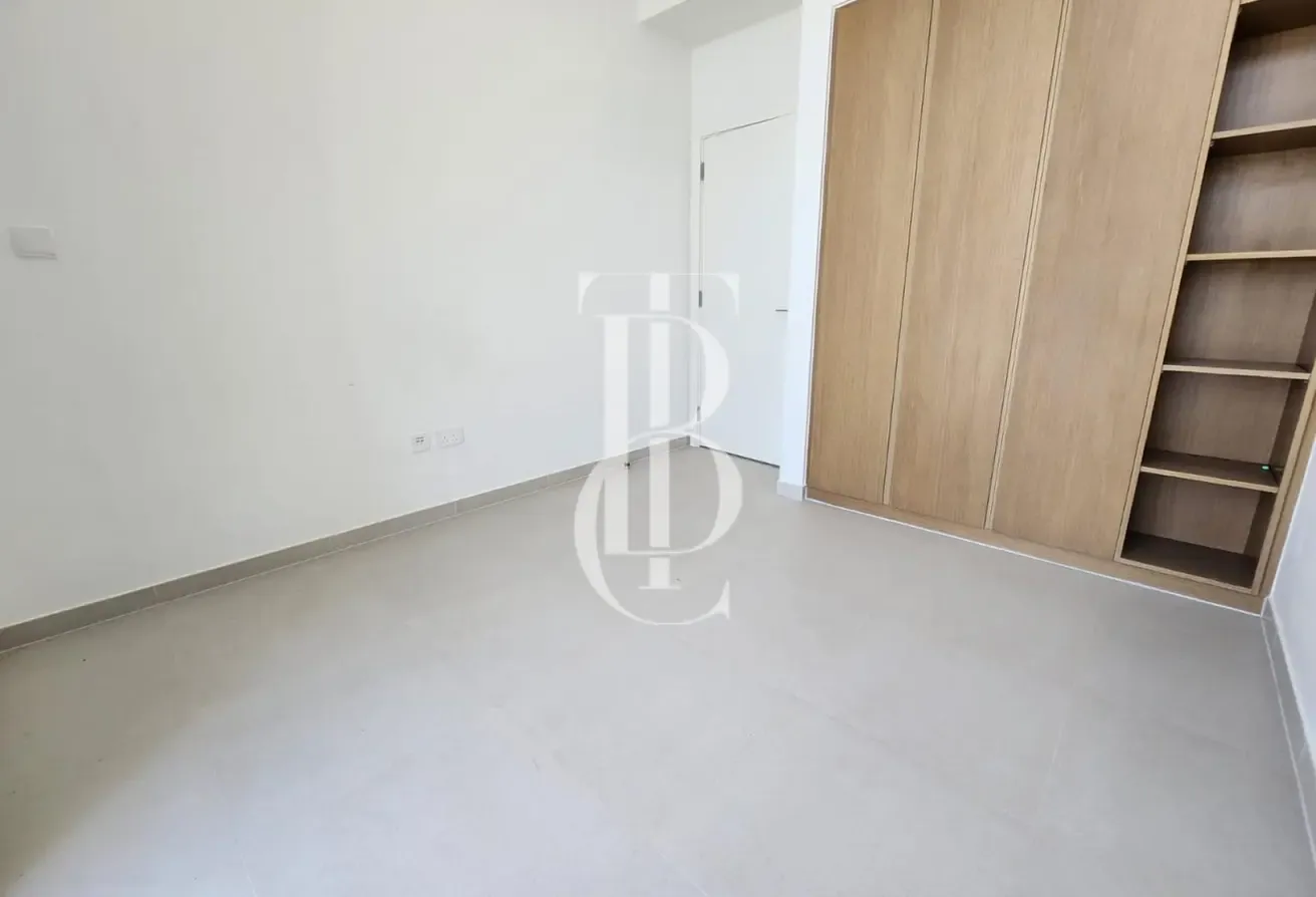 Investor Deal | Single Row | Spacious Layout