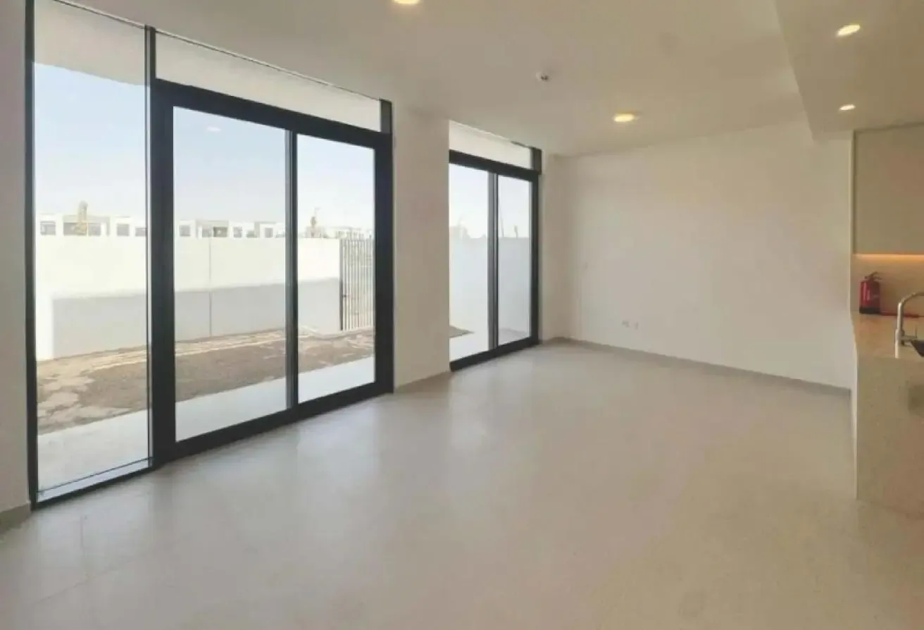 Single Row | Vacant Soon | Genuine Listing