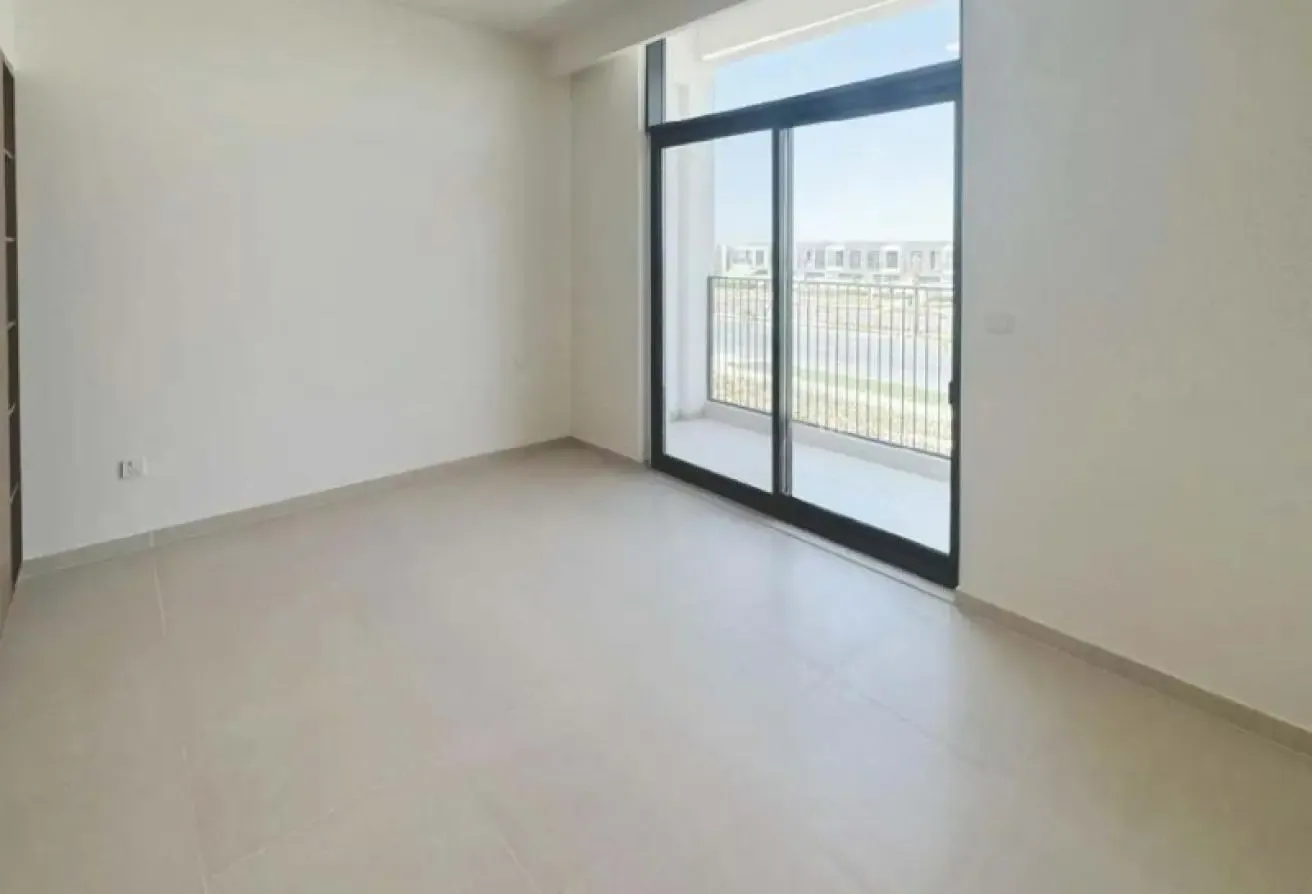 Single Row | Vacant Soon | Genuine Listing