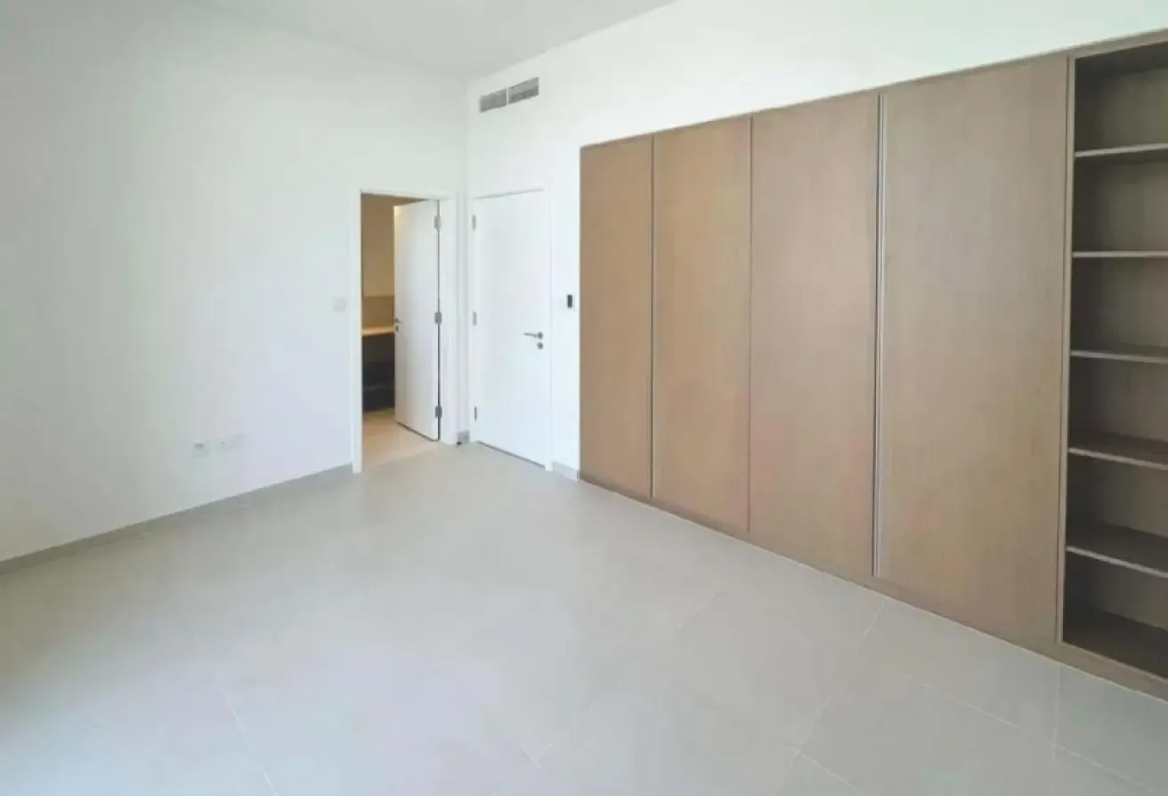 Single Row | Vacant Soon | Genuine Listing