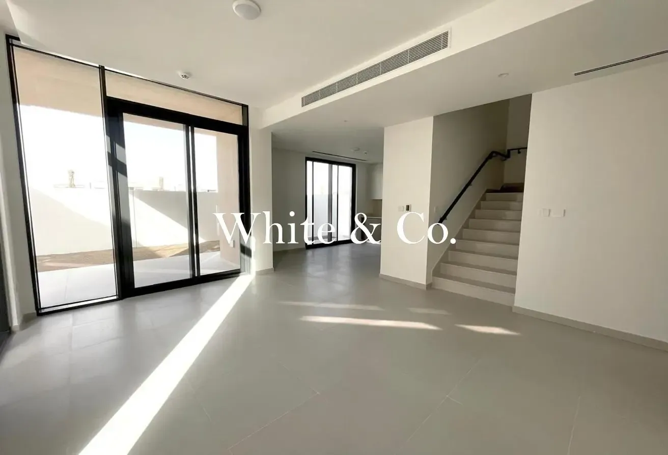 Corner Unit | Near Pool and Park | VOT