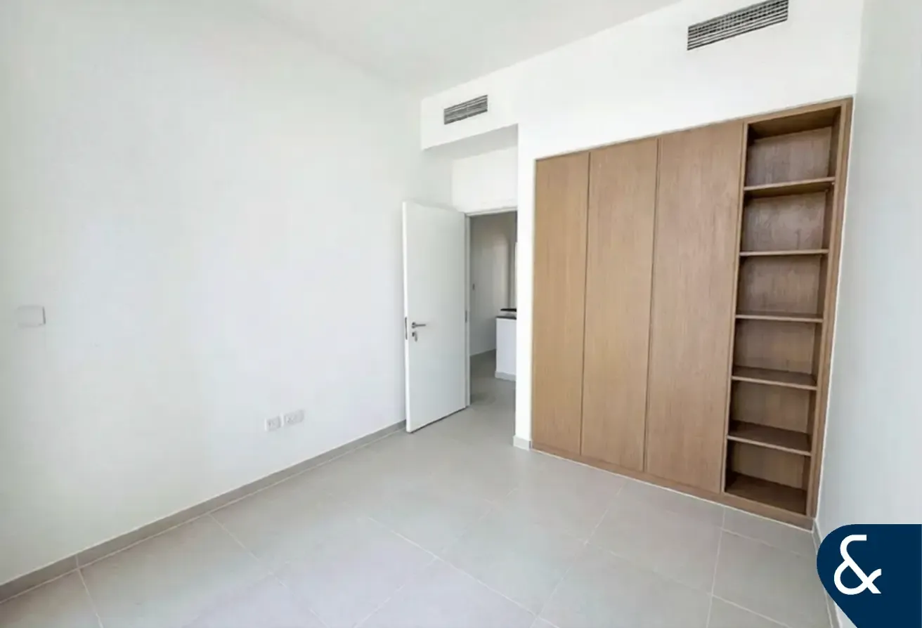 Single Row | High rent | Exclusive | 3 Beds