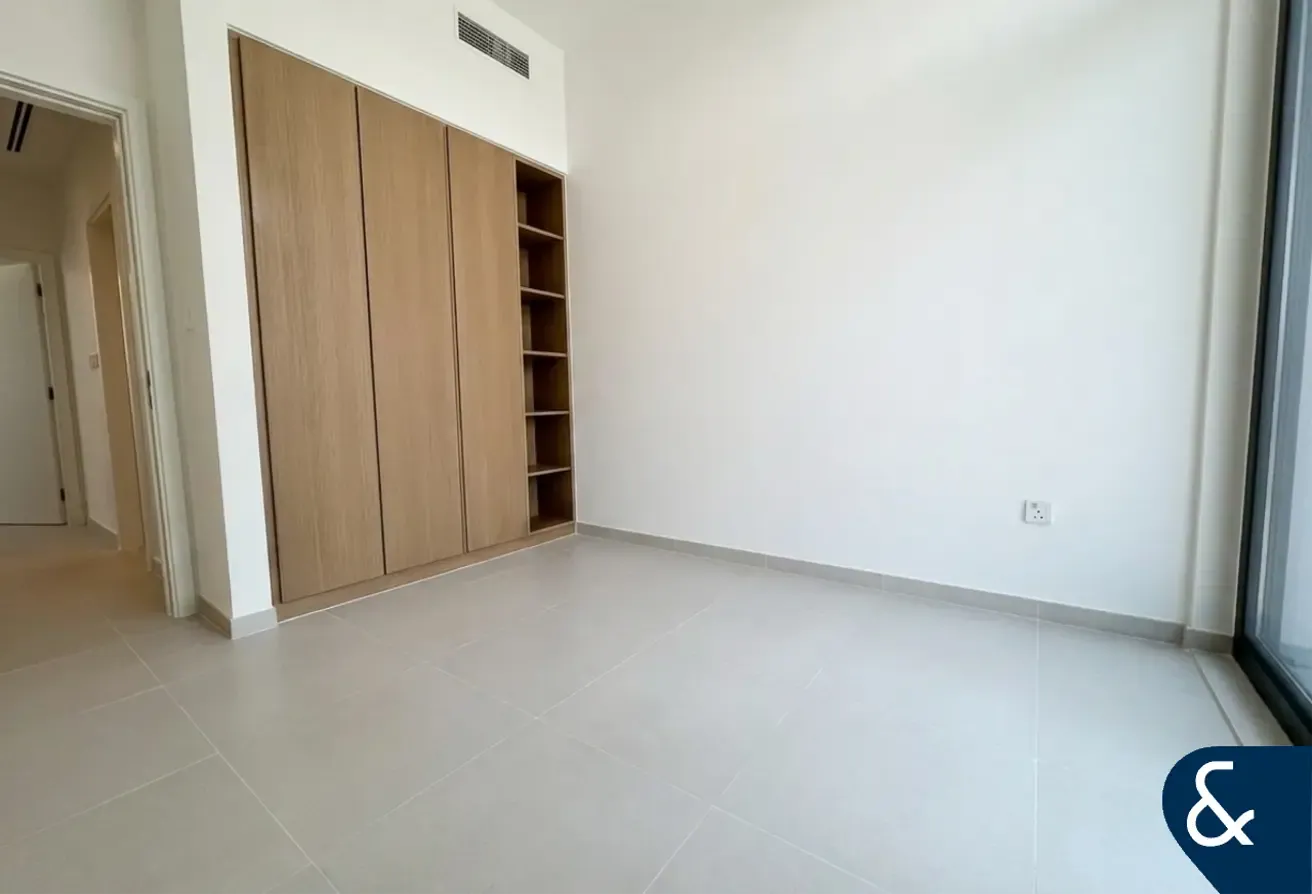 Single Row | High rent | Exclusive | 3 Beds