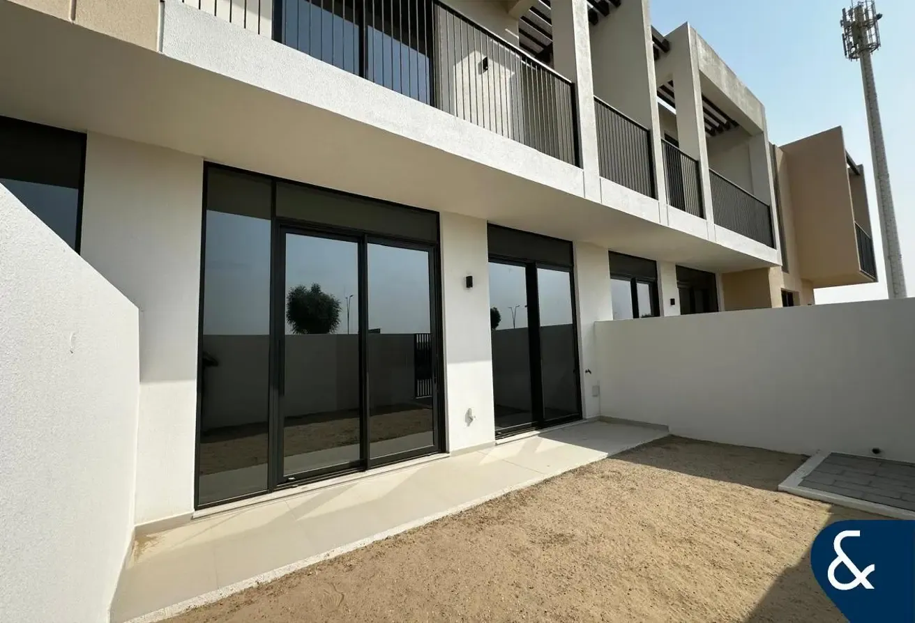Investor Deal | Single Row | Spacious Layout
