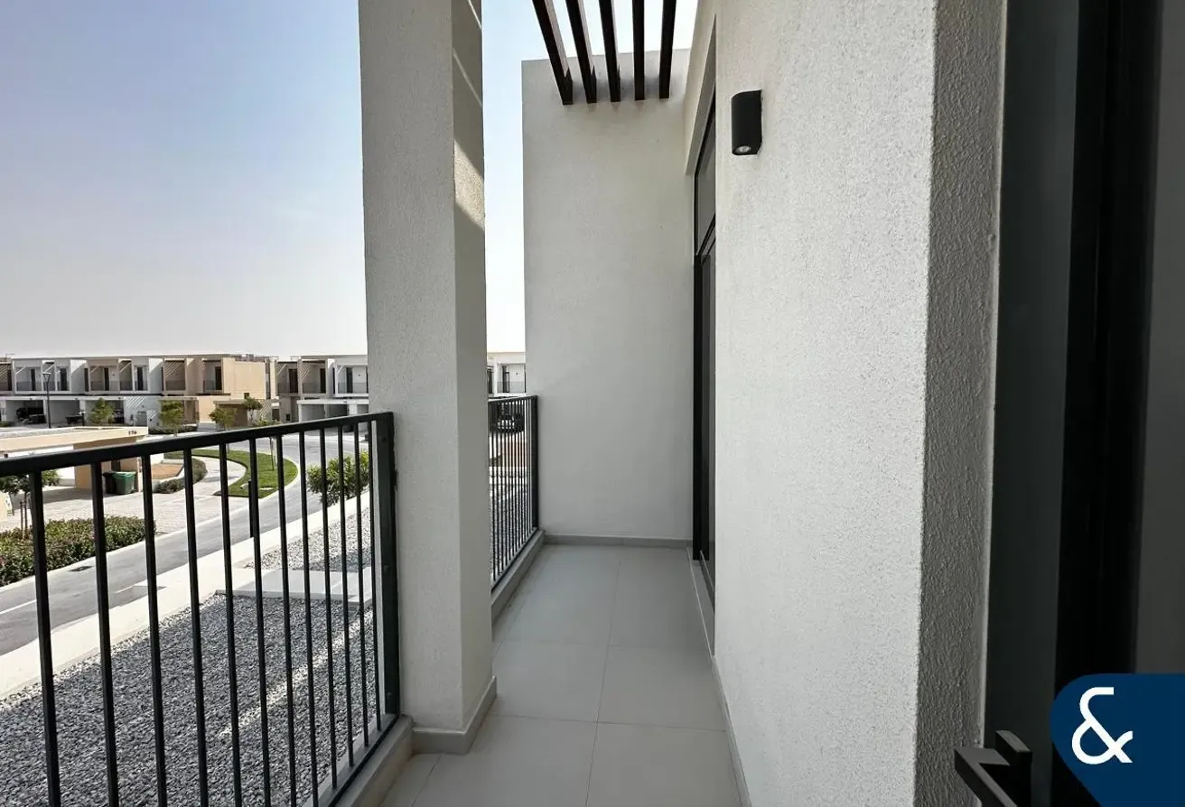 Investor Deal | Single Row | Spacious Layout