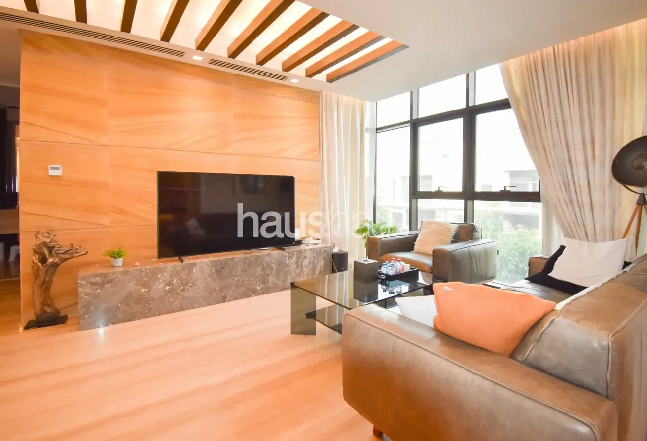 Luxury Living | Vacant | Extended Living Spaces