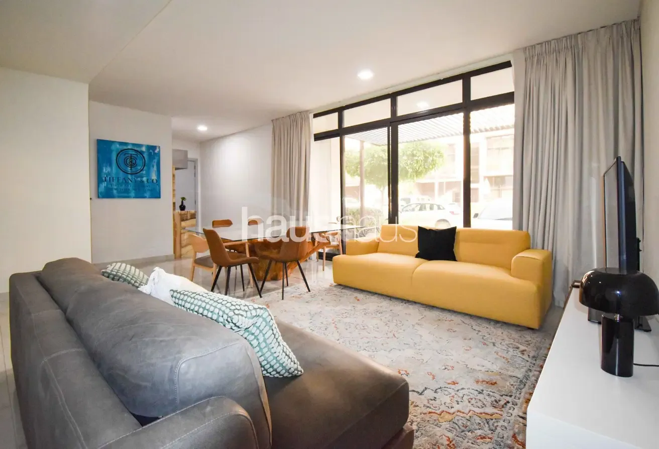 Luxury Living | Vacant | Extended Living Spaces