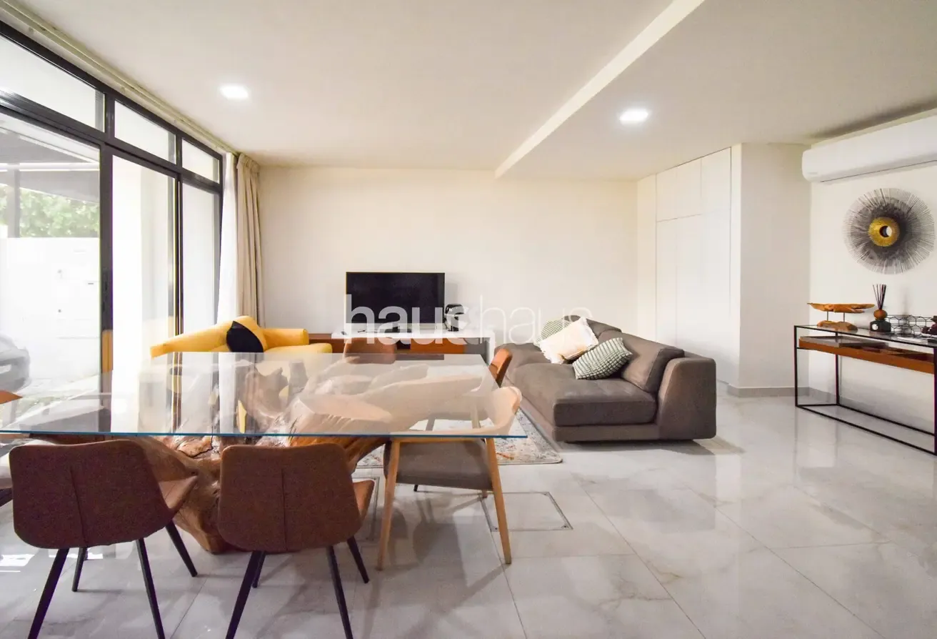 Luxury Living | Vacant | Extended Living Spaces