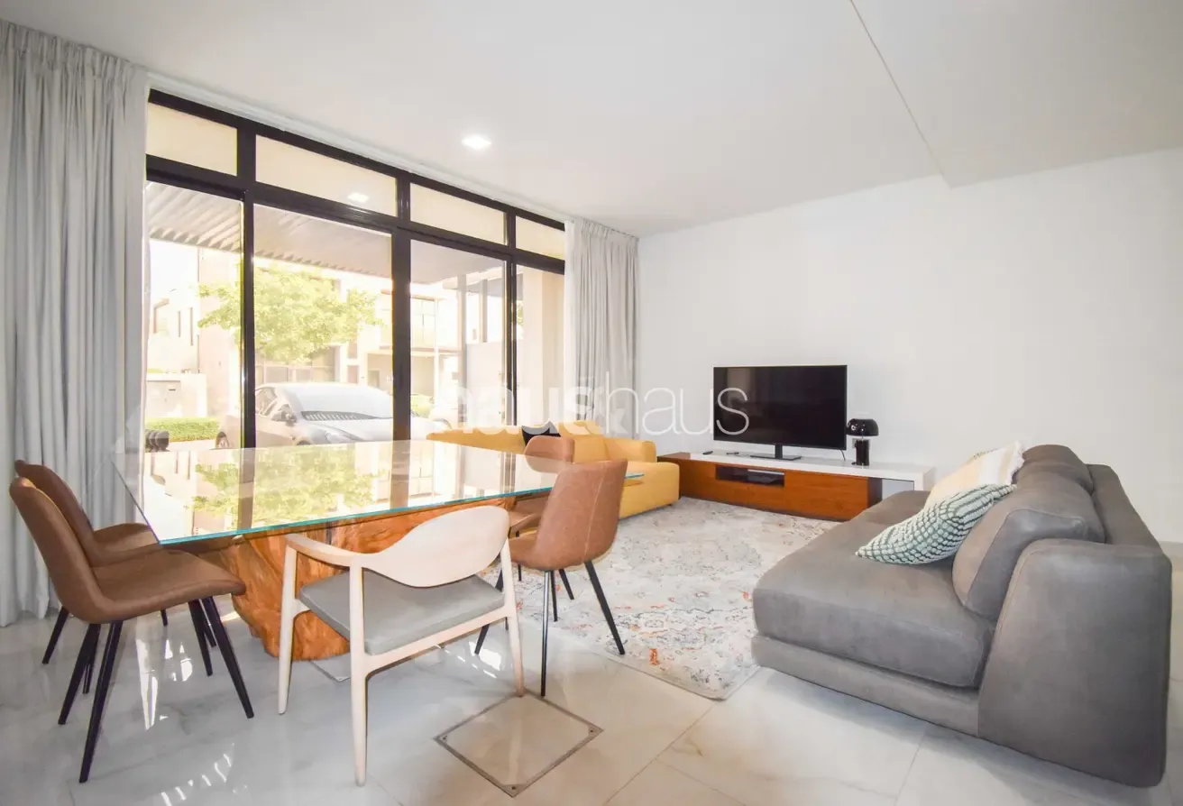 Luxury Living | Vacant | Extended Living Spaces