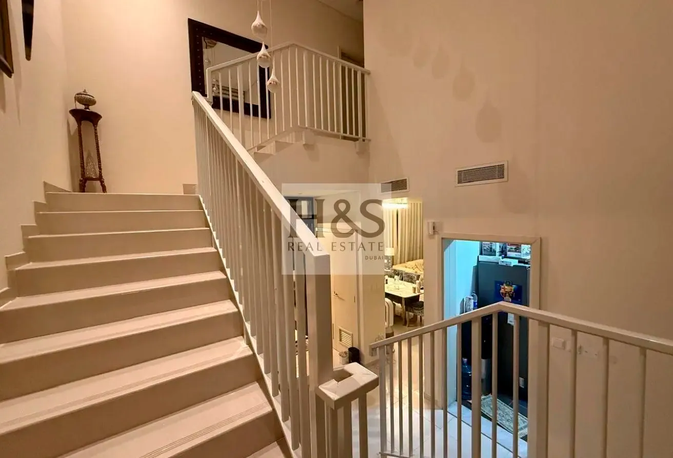 Green Garden View |3BR Villa | Prime Location