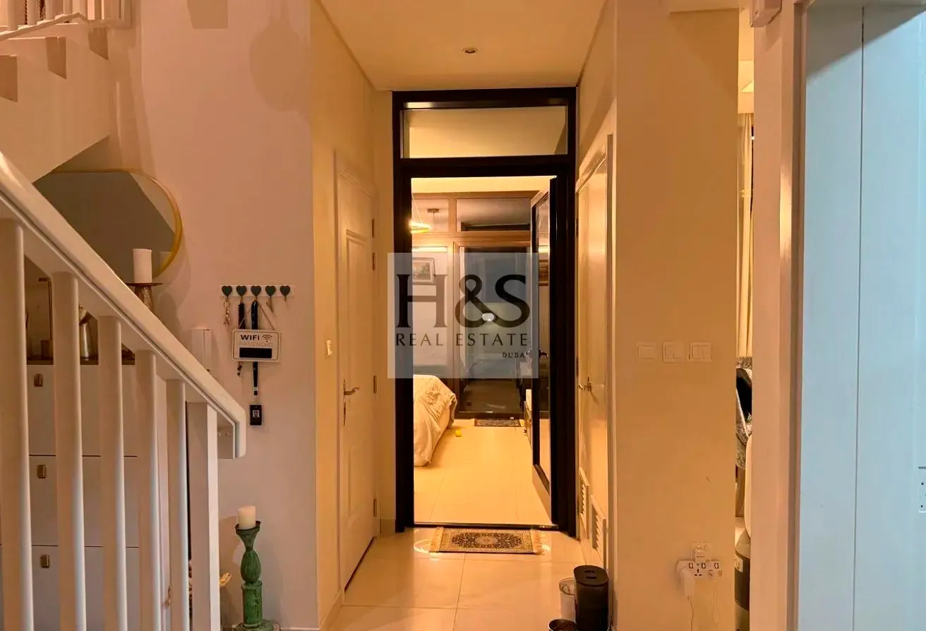 Green Garden View |3BR Villa | Prime Location