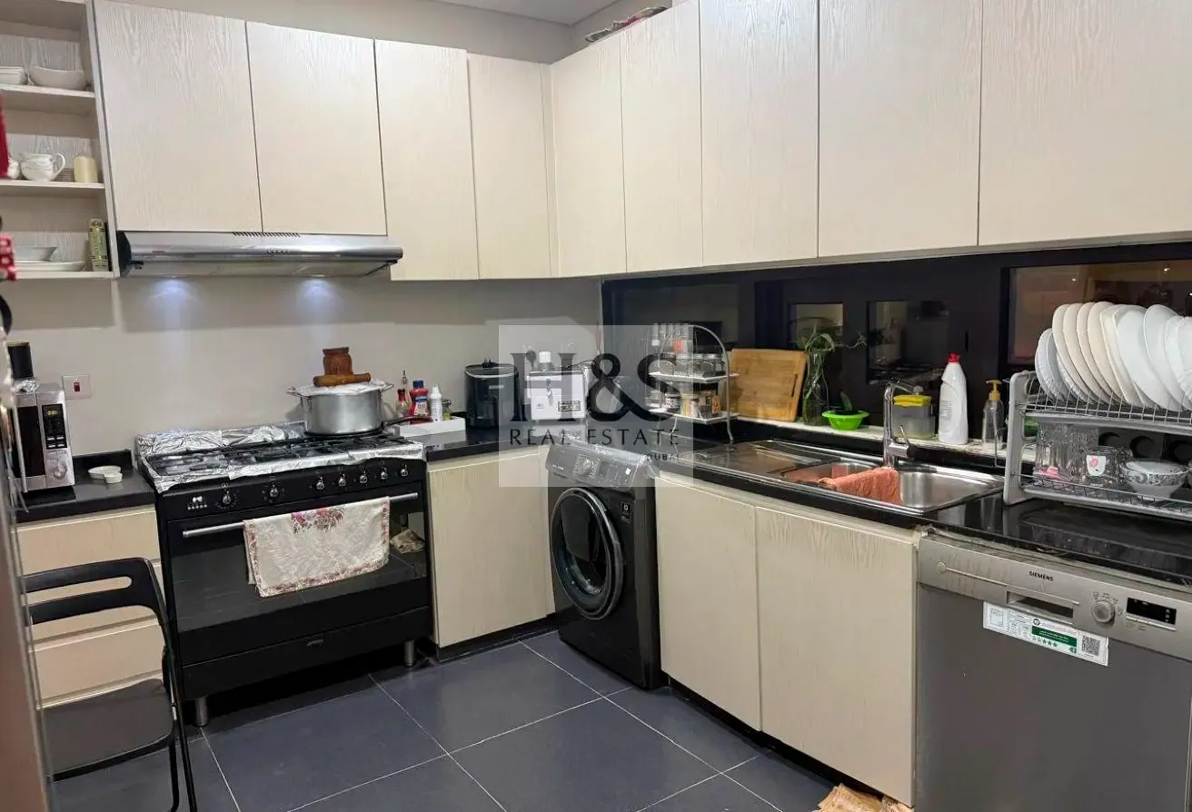 Green Garden View |3BR Villa | Prime Location