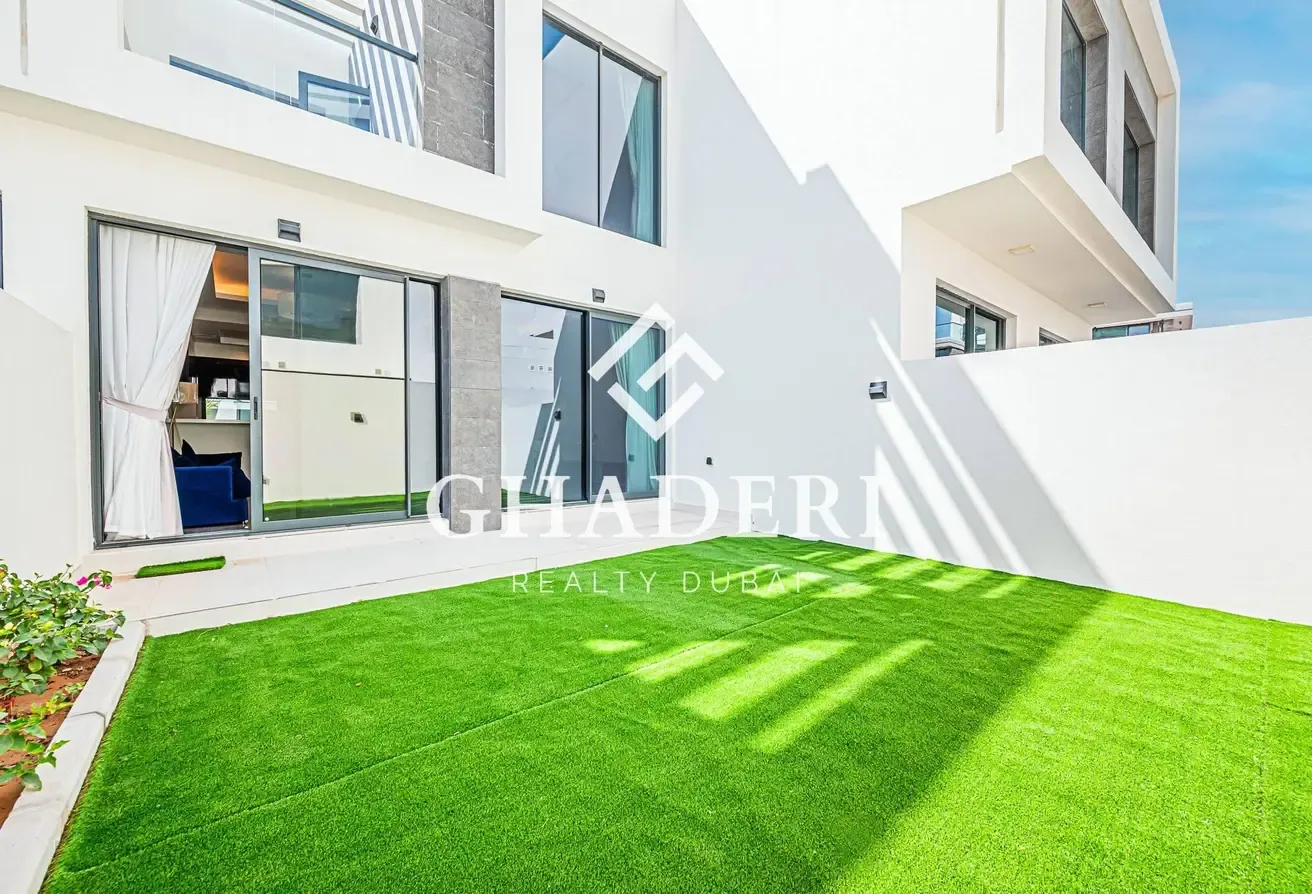 Never Lived in | Beverly Hills Style | Big Storage