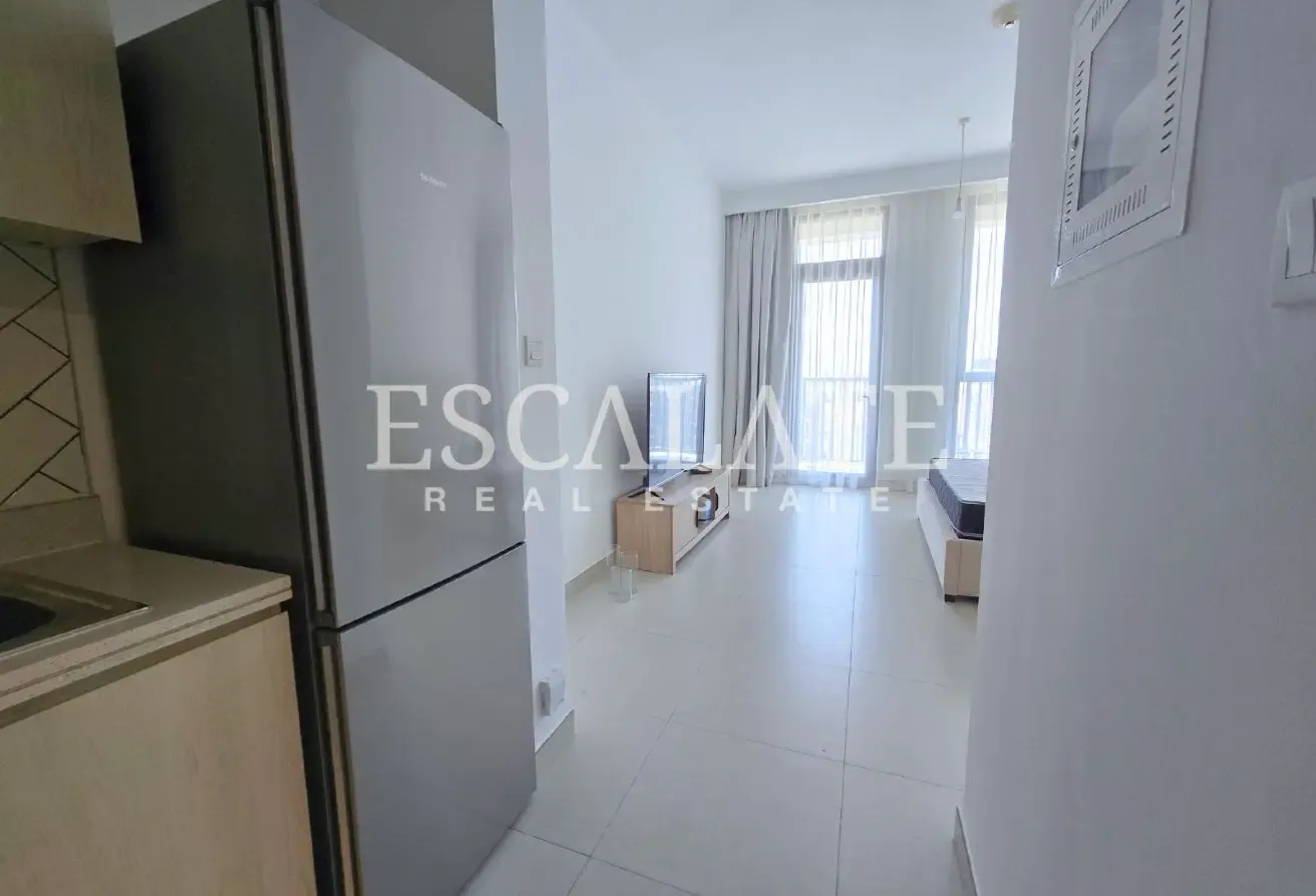 Vacant | Furnished | High Floor | Amenity View