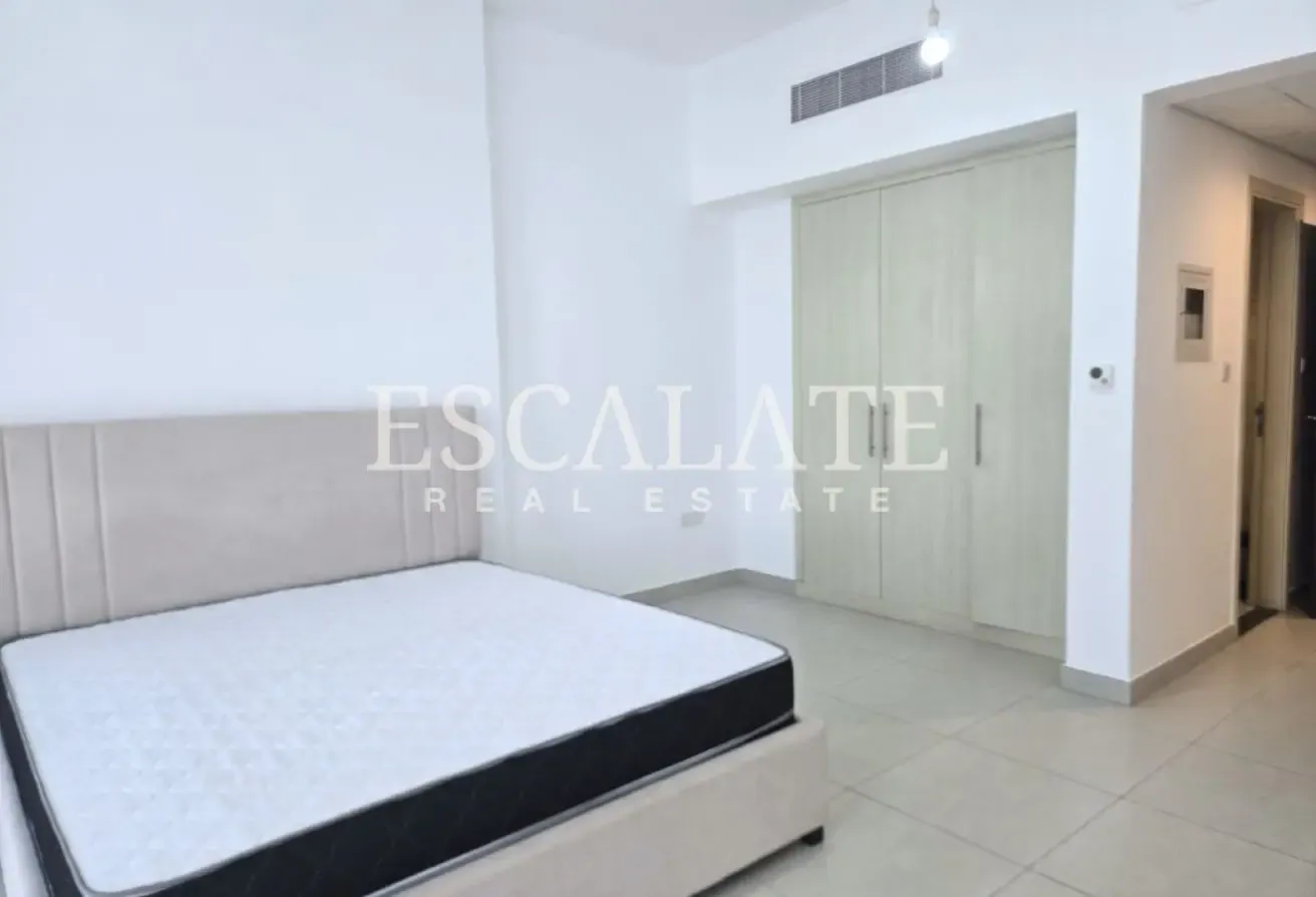 Vacant | Furnished | High Floor | Amenity View