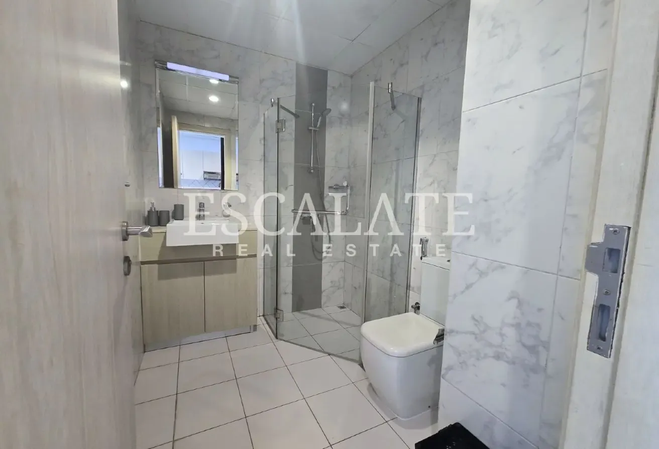 Vacant | Furnished | High Floor | Amenity View
