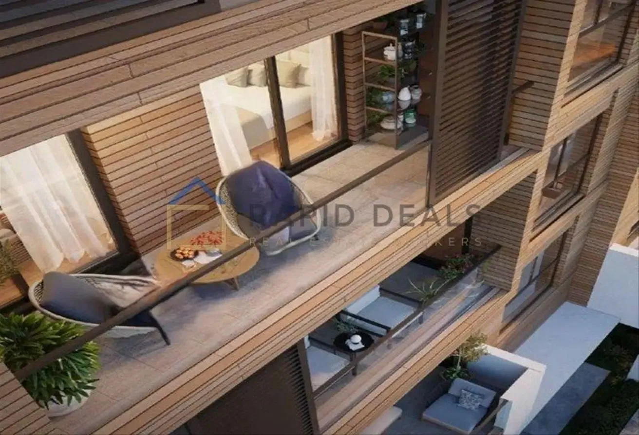 Bright 2BR+L with Balcony! Easy Access to Metro