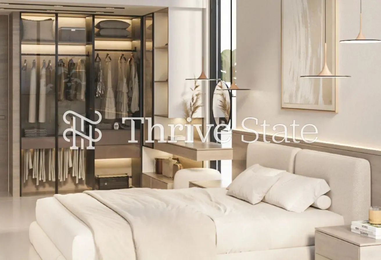 Genuine Resale | Q4 2027 | Large Layout