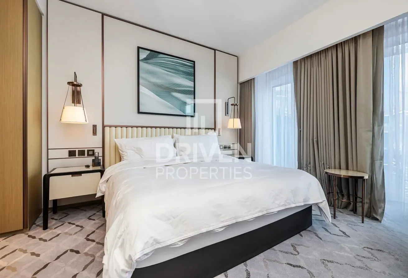 Burj Khalifa and Creek Views | High Floor | Vacant
