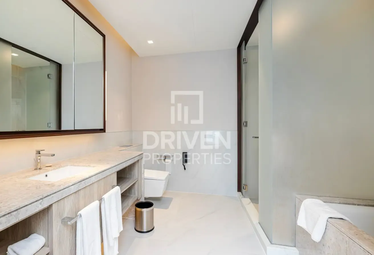 Burj Khalifa and Creek Views | High Floor | Vacant