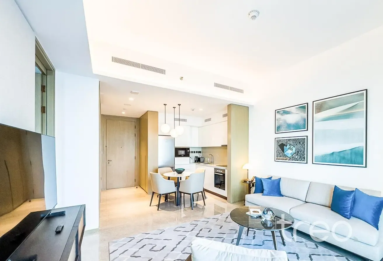 Sea Burj View | Spacious | Middle floor