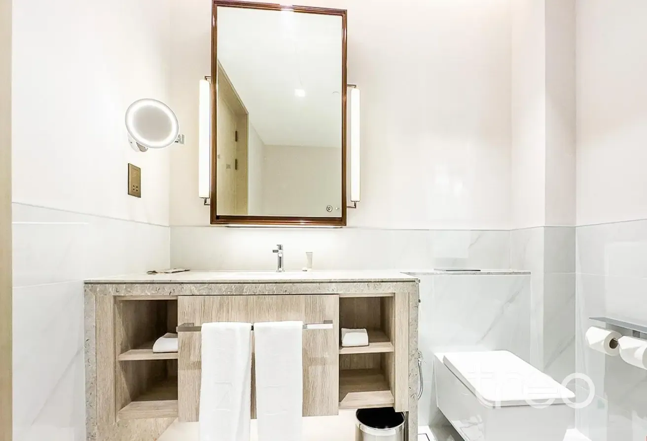 Sea Burj View | Spacious | Middle floor