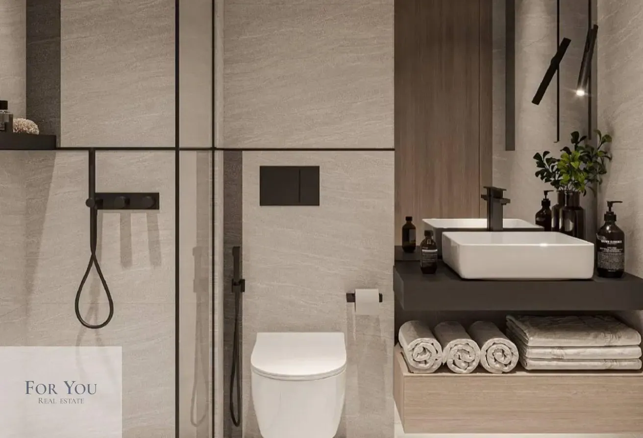 MODERN STUDIO | SPLASH PARK & MINI GOLF
