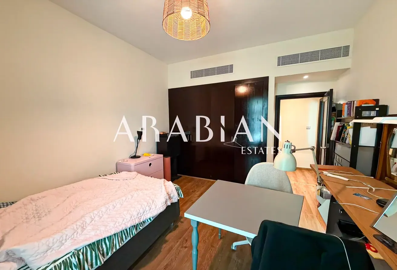 Vacant on Transfer | Upgraded | Courtyard View