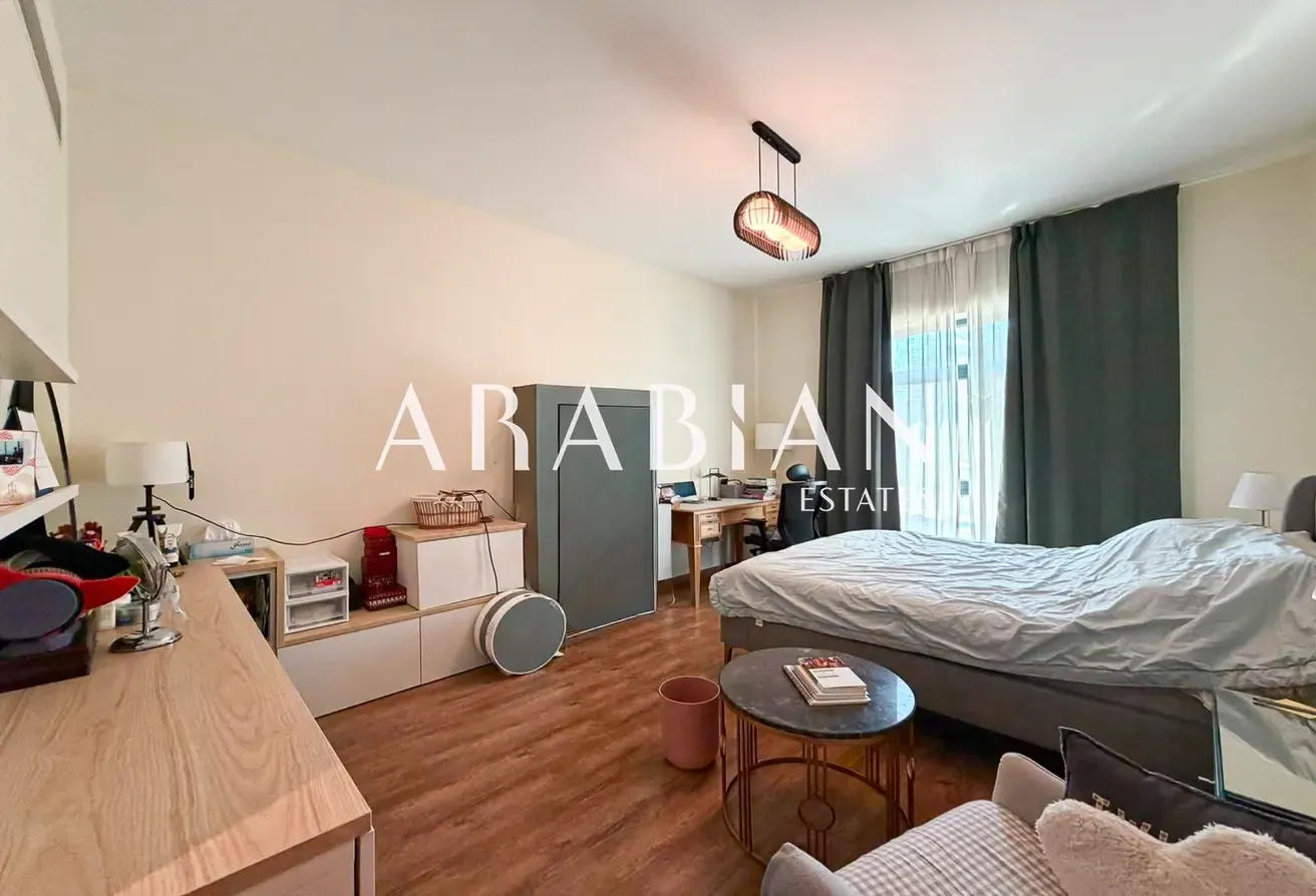 Vacant on Transfer | Upgraded | Courtyard View