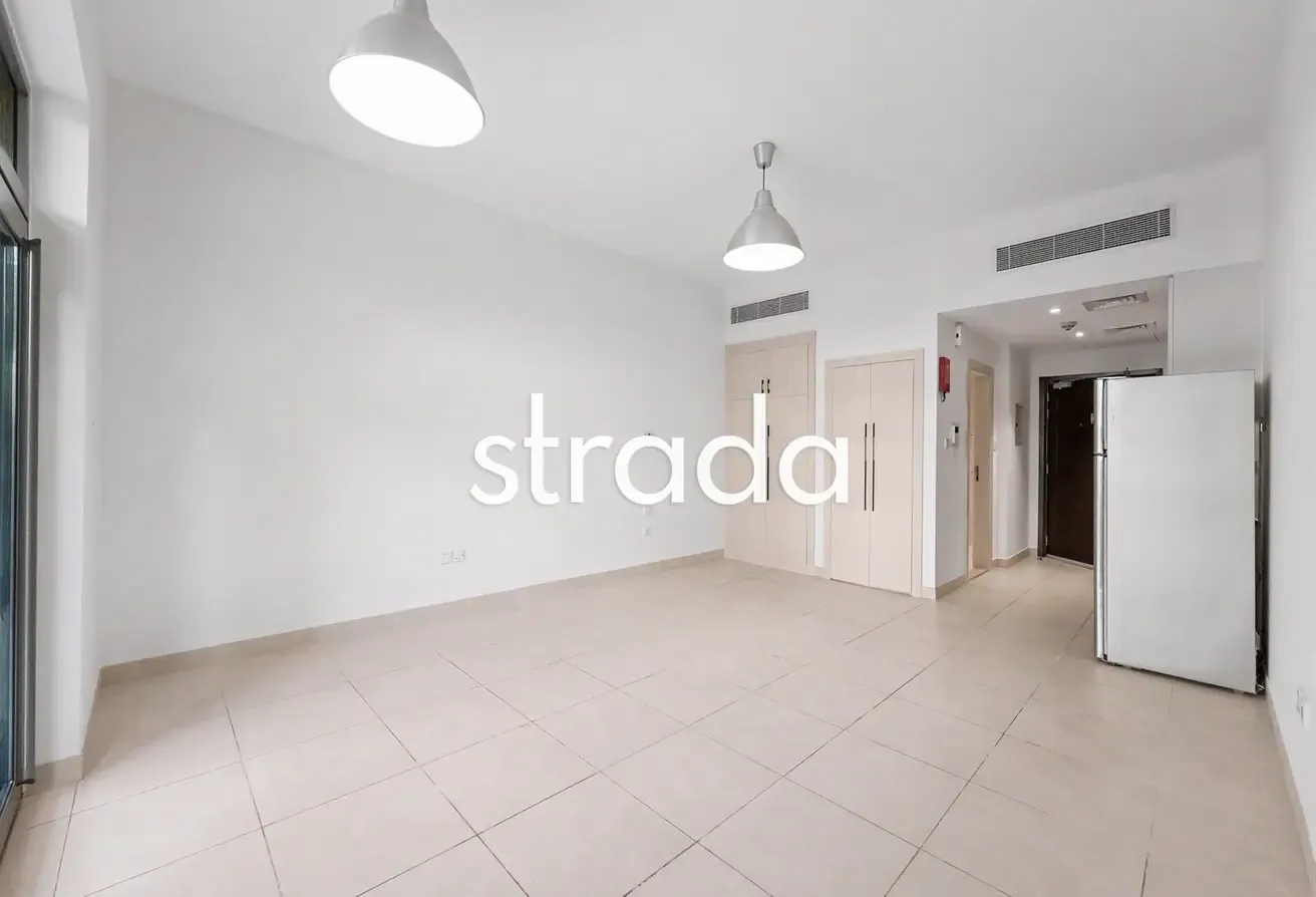 Upgraded | Vacant | Large Layout