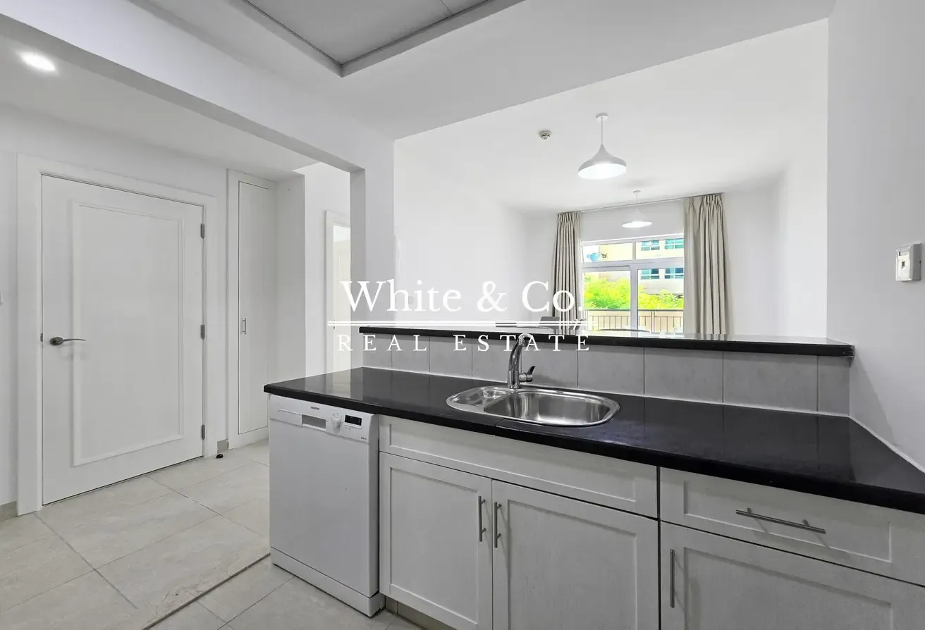 Upgraded | Spacious | Vacant on Transfer