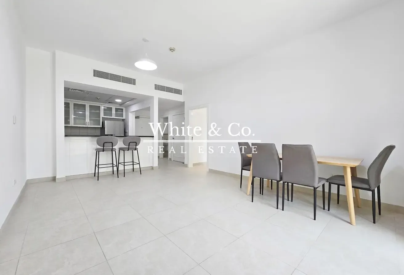 Upgraded | Spacious | Vacant on Transfer