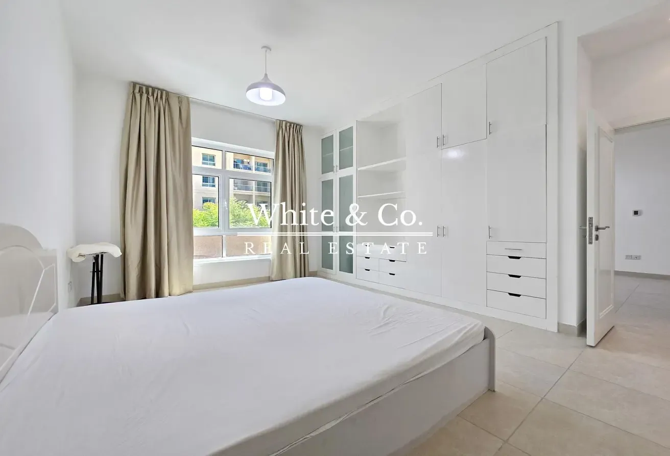 Upgraded | Spacious | Vacant on Transfer