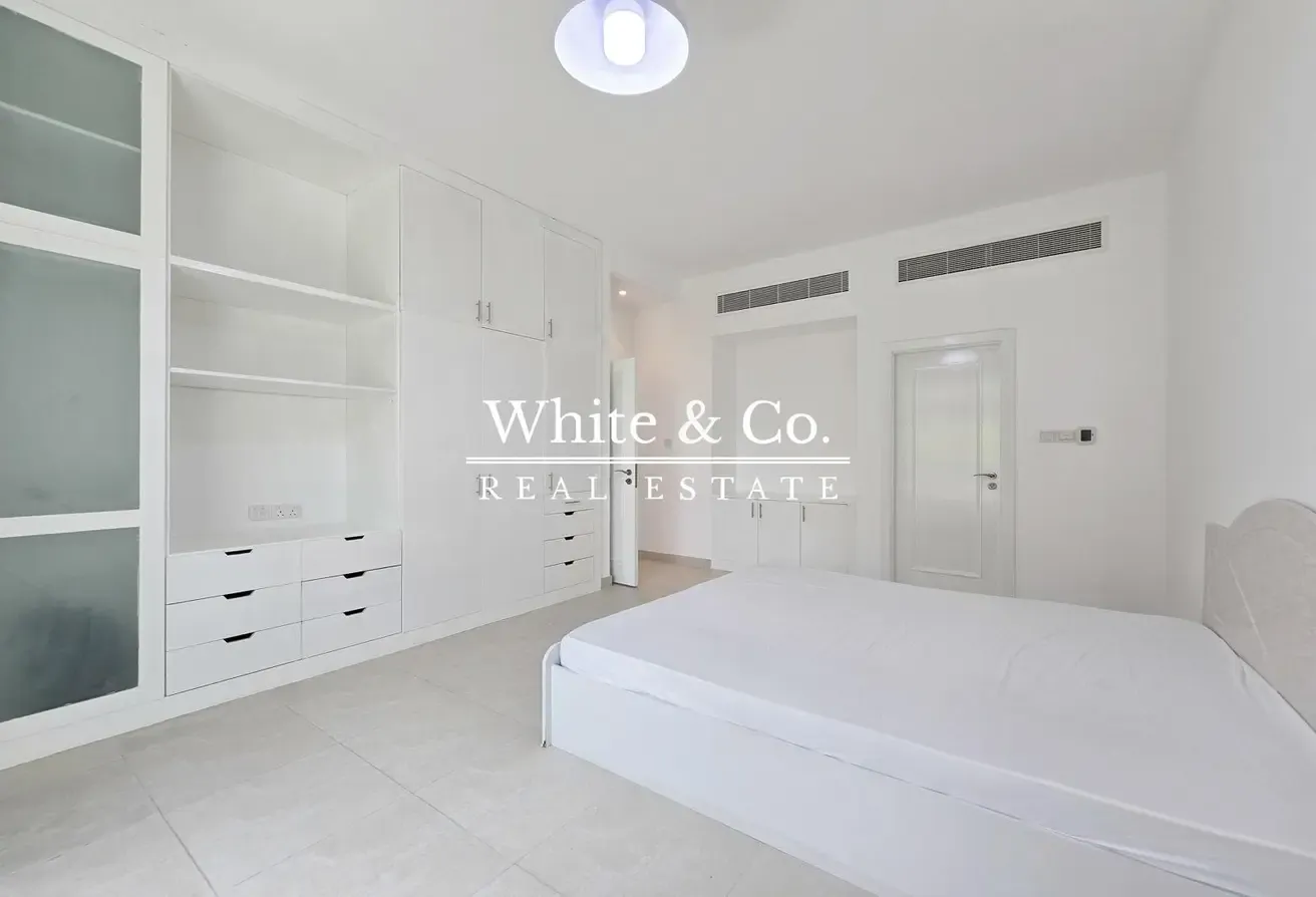 Upgraded | Spacious | Vacant on Transfer