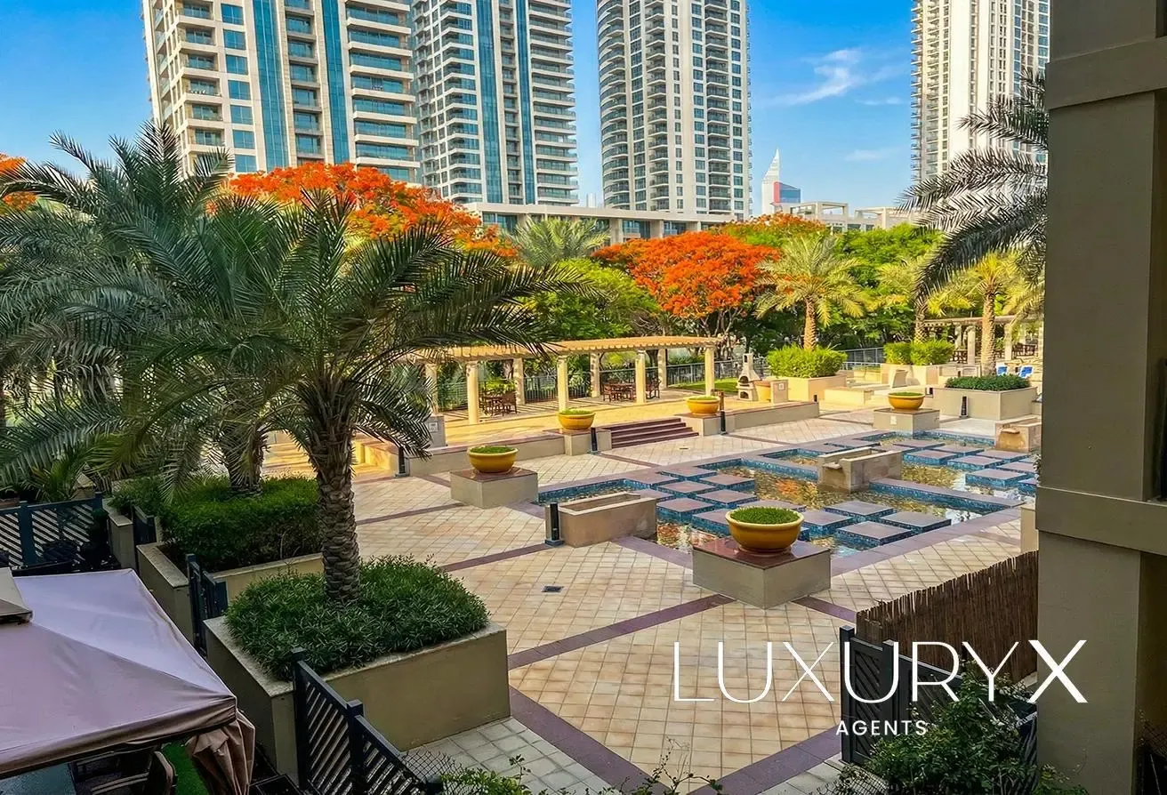 Vacant on Transfer | Upgraded | Courtyard View
