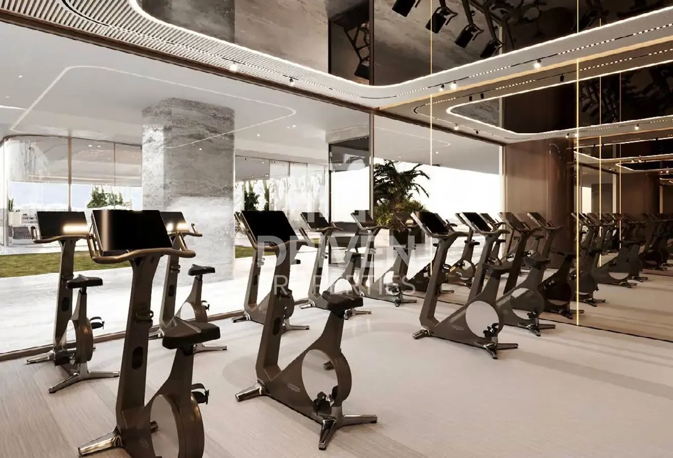 Luxury Unit with Jacuzzi In the Heart of The Palm