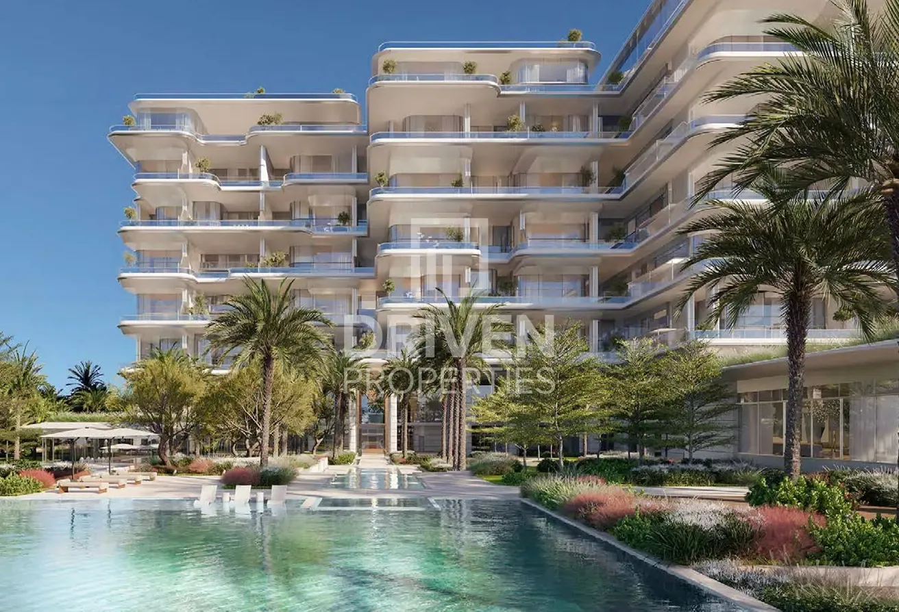 Luxury Unit with Jacuzzi In the Heart of The Palm