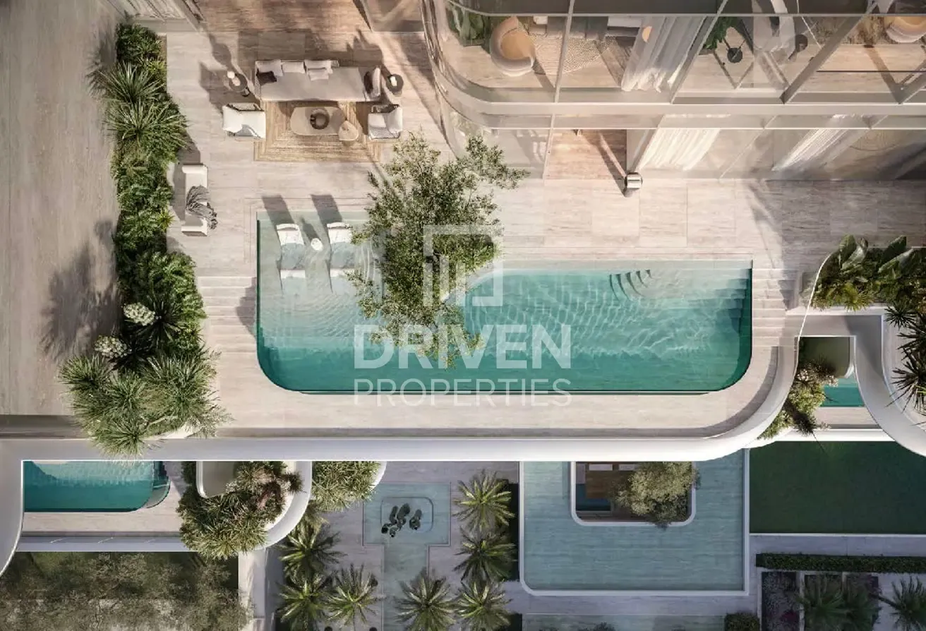 Luxury Unit with Jacuzzi In the Heart of The Palm