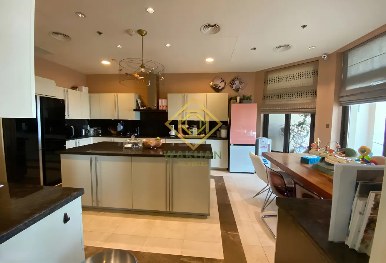 Sea View | Close to OP | Penthouse with Pool | Upgraded